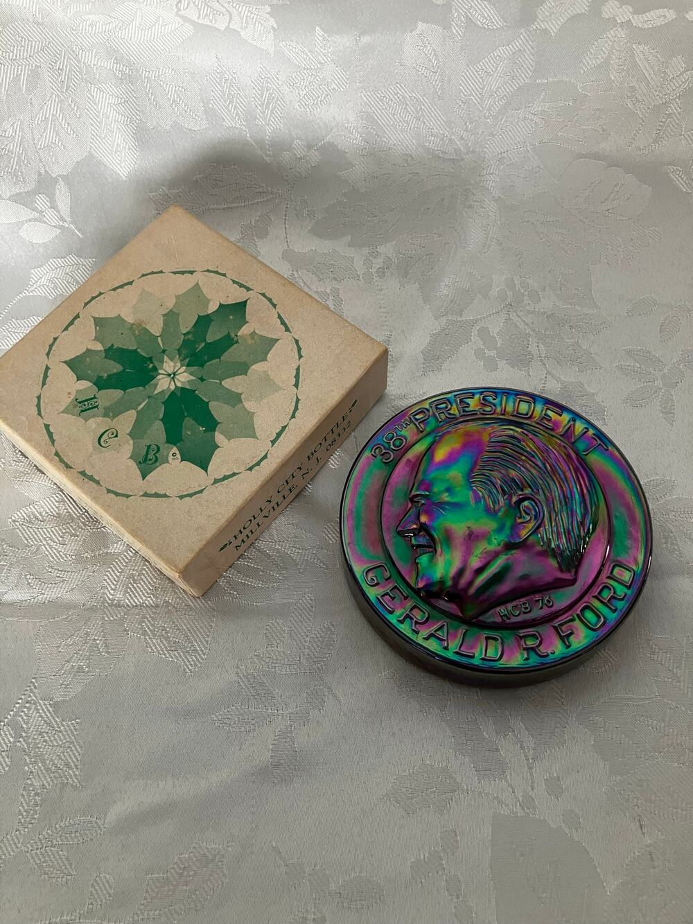 Gerald R Ford 38th President Holly City Bottle Iridescent Glass Paperweight